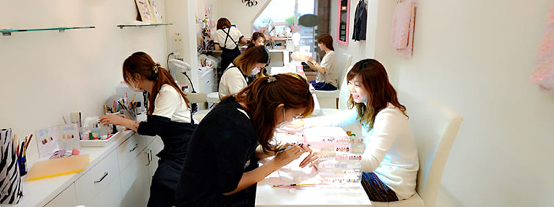 ネイリストの働き方・キャリア