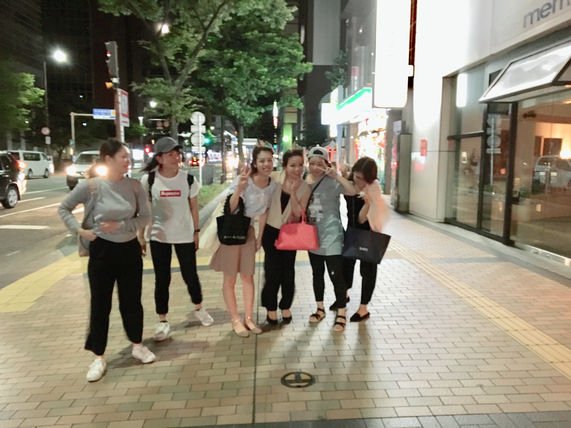 ネイリスト 求人 福岡