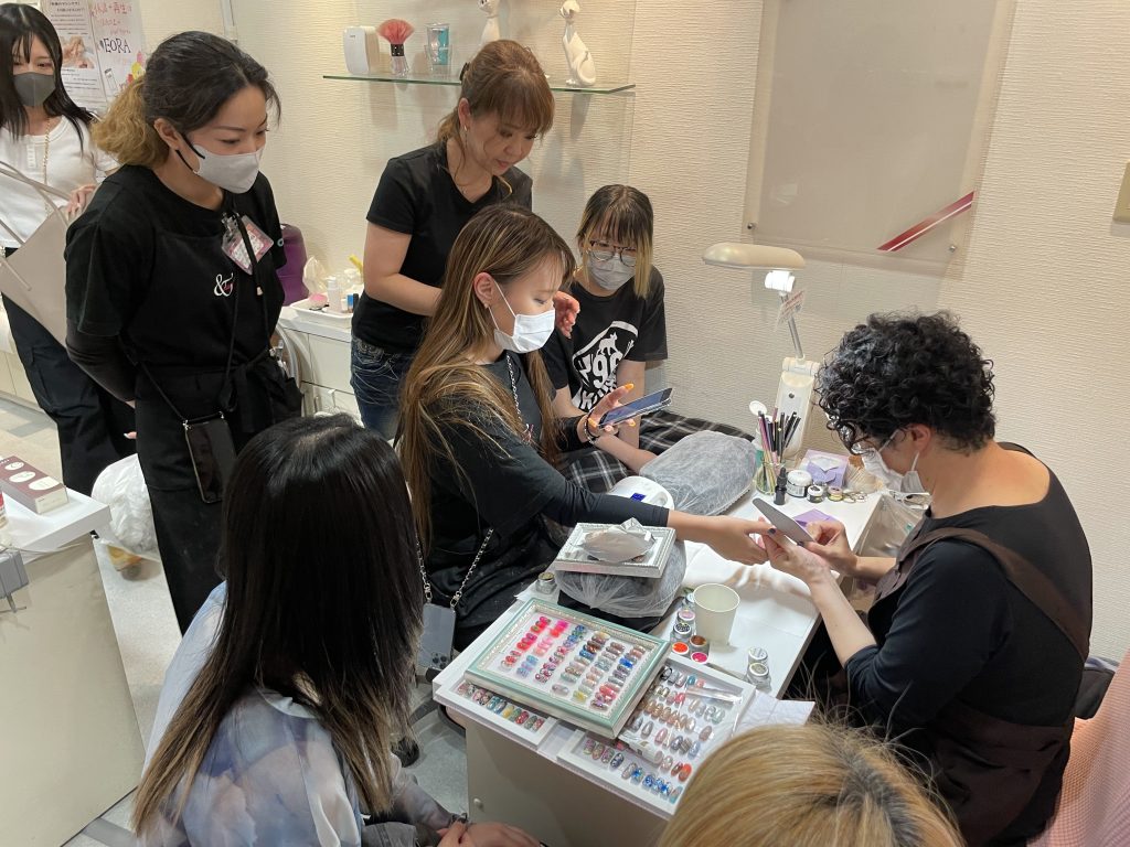 ネイリストの仕事