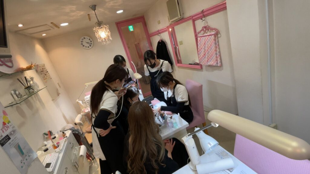 福岡アンドネイルのネイリスト