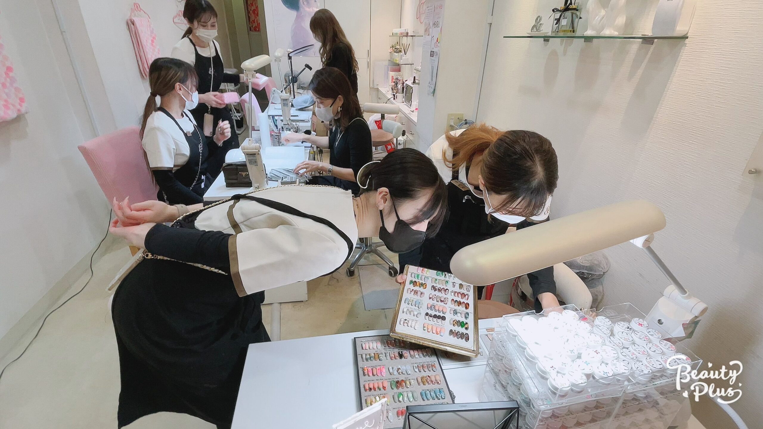 福岡アンドネイルのネイリスト