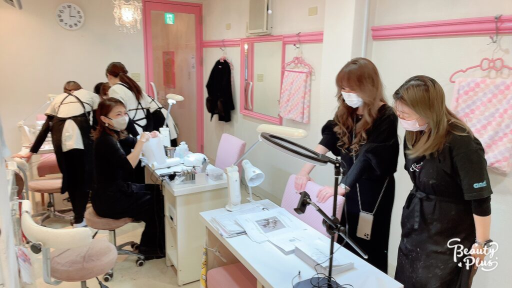 福岡アンドネイルのネイリスト05