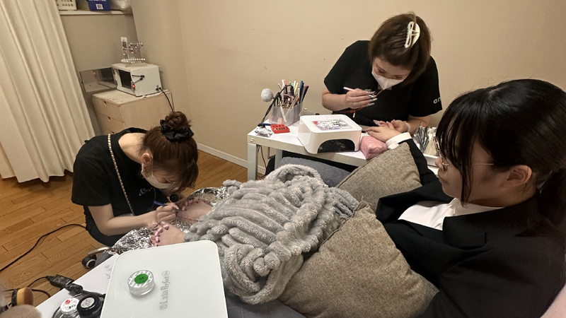 福岡アンドネイルのネイリスト03