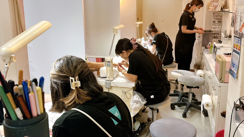 福岡アンドネイルのネイリスト