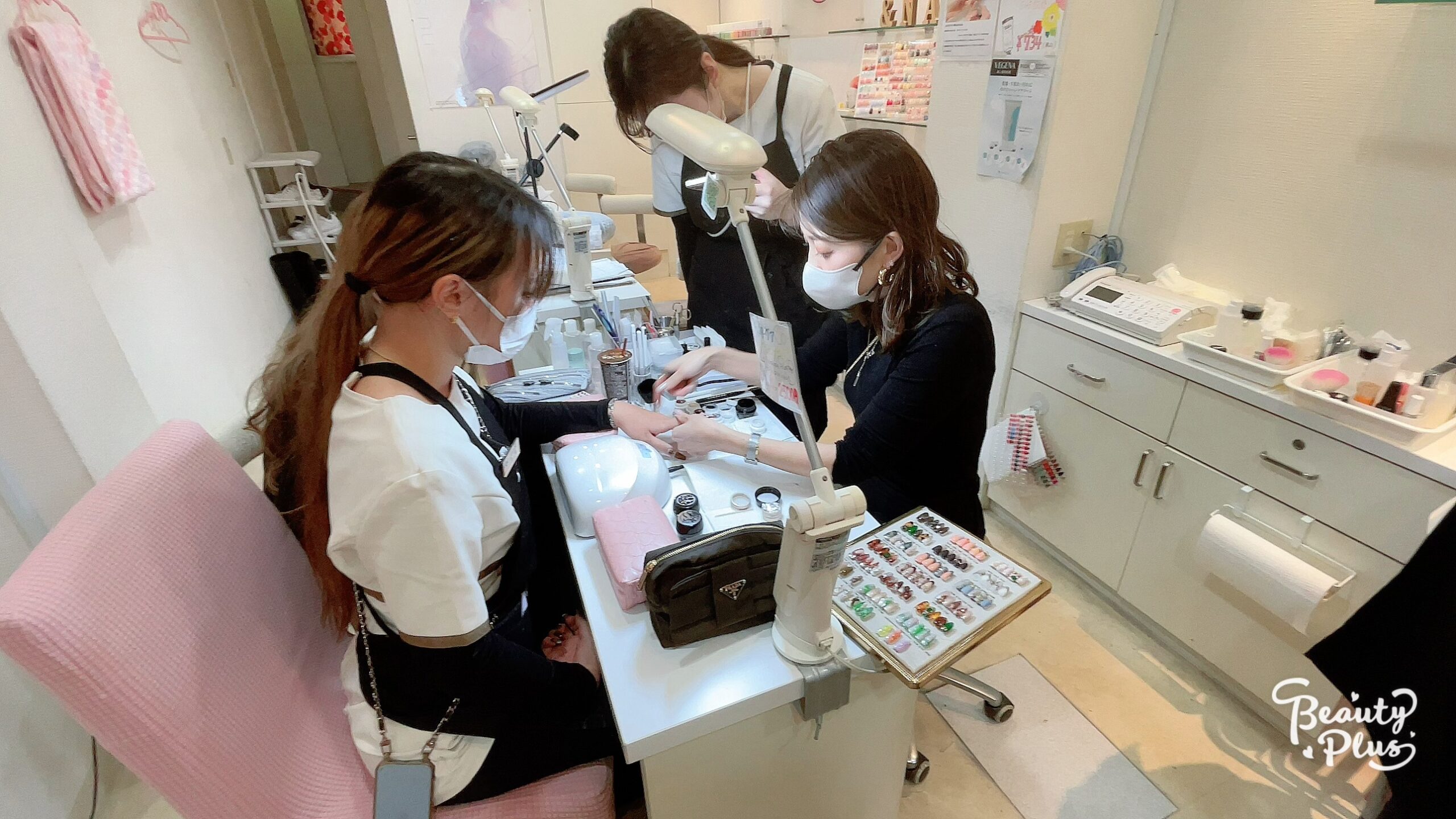 福岡アンドネイルのネイリスト