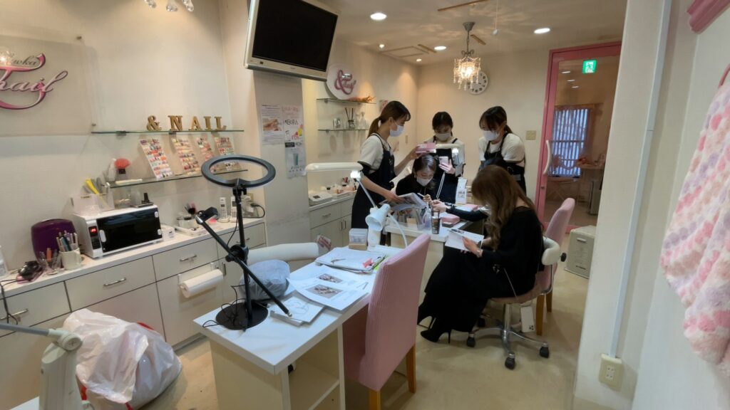 福岡アンドネイルのネイリスト