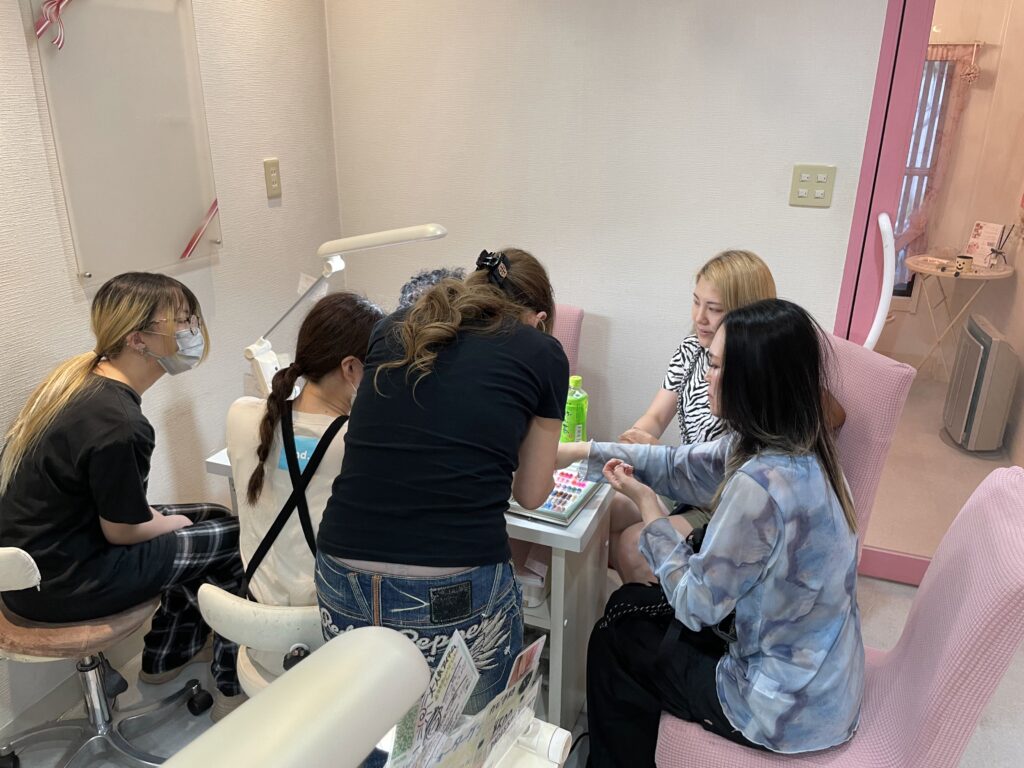 福岡アンドネイルのネイリスト