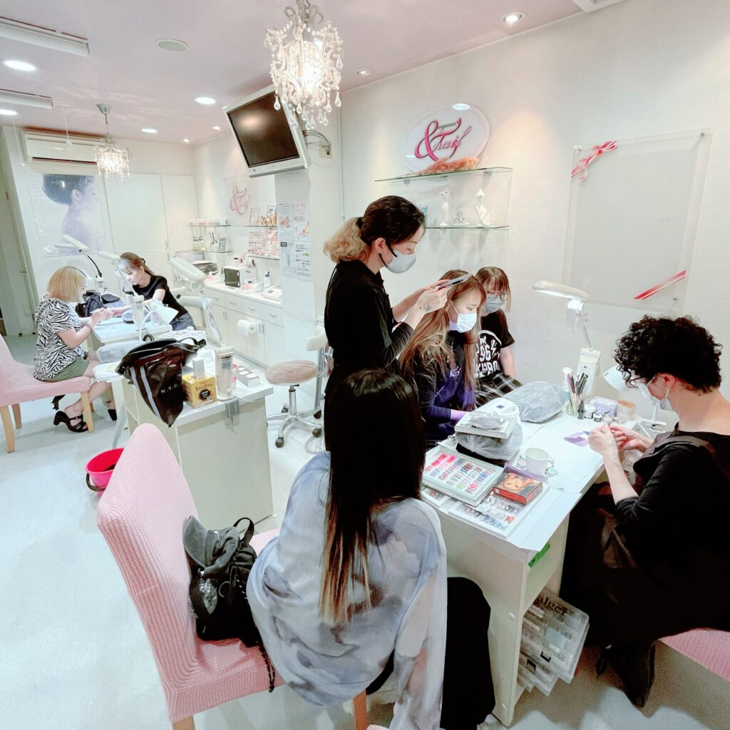 福岡アンドネイルのネイリスト