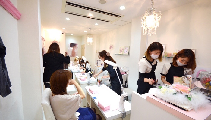 福岡アンドネイルのネイリスト求人02