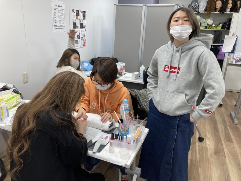 福岡アンドネイルのネイルスクール