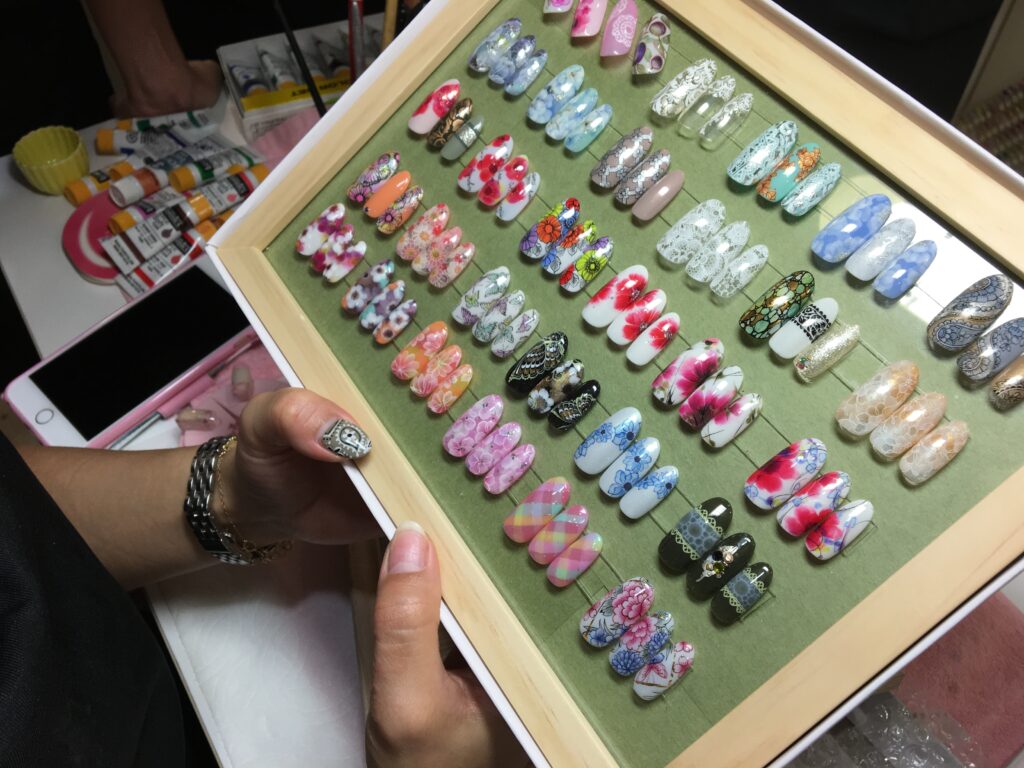 福岡アンドネイルの求人情報02