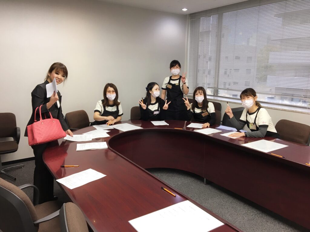 ネイリスト経営のサロン