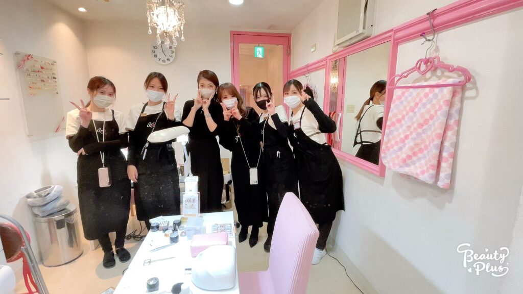 福岡アンドネイルのスタッフ