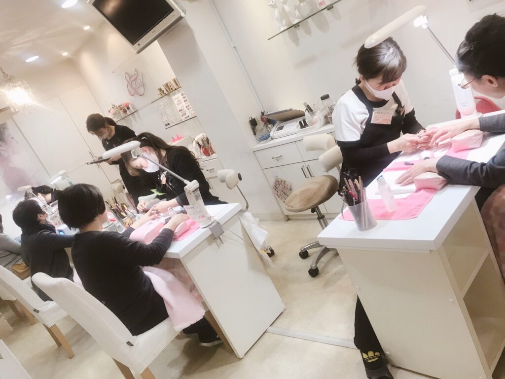 長く続くネイリスト