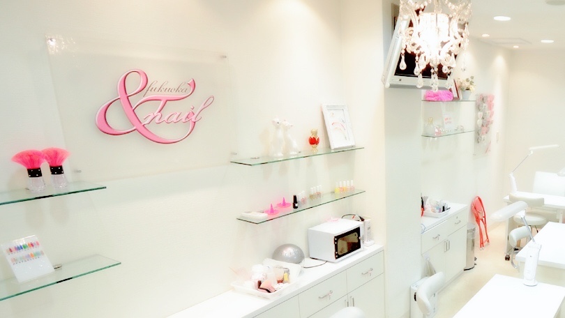 自分に合うネイルを一緒に考えてくれる