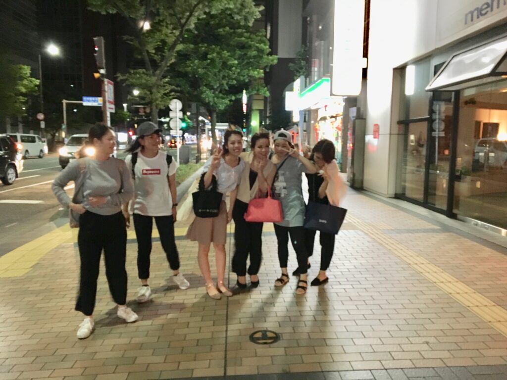 福岡市のネイリストが見学で必ず聞いておきたいこと