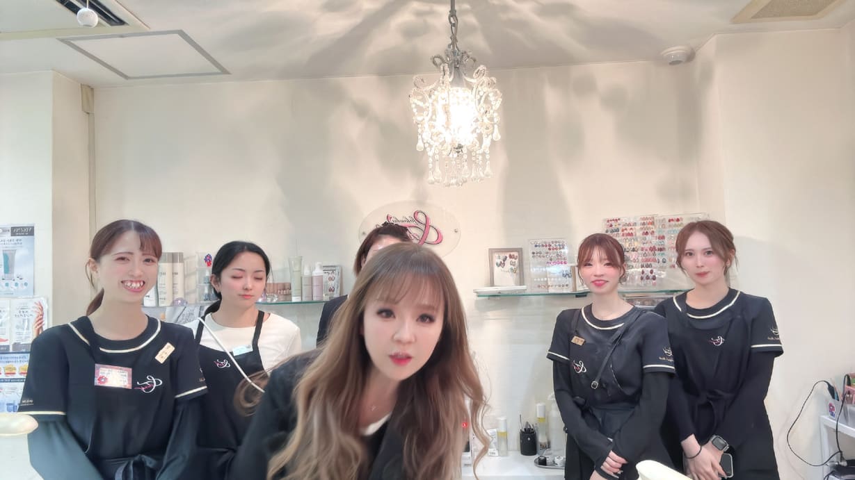 スタッフ笑顔写真